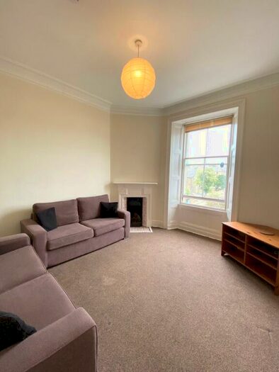 5 Bedroom Flat To Rent In Findhorn Place, Newington, Edinburgh, EH9