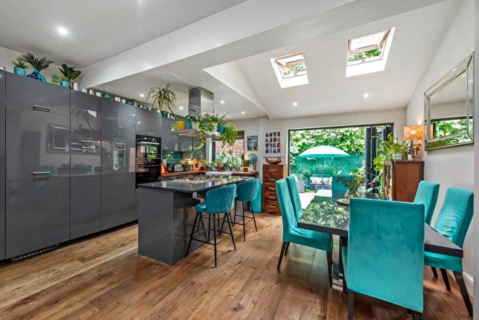 5 Bedroom House For Sale In Westbourne Road, Sydenham, London, SE26