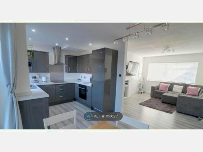 3 Bedroom Semi-Detached House To Rent In Bramble Gardens, Belton, Great Yarmouth, NR31