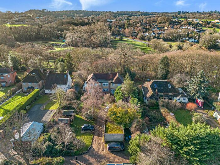 6 Bedroom Detached House For Sale In Hertford Road, Digswell, Welwyn, AL6