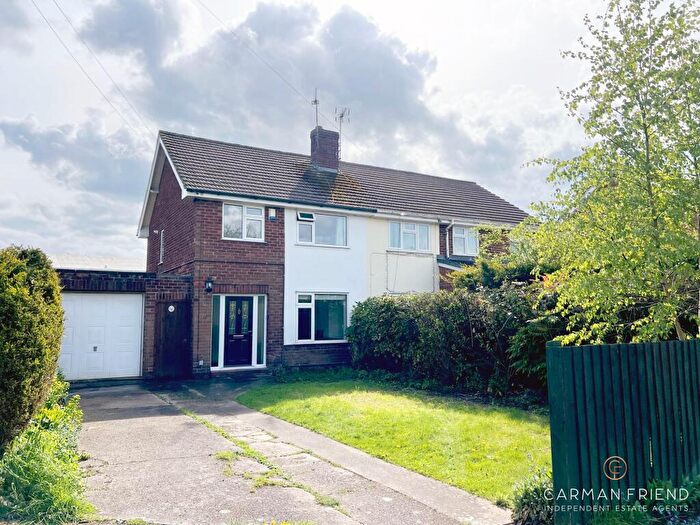 3 Bedroom Semi-Detached House For Sale In Sandringham Avenue, Vicars Cross, CH3