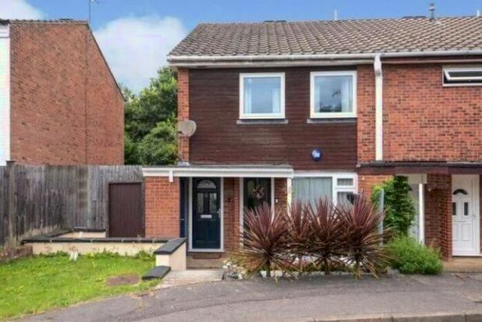 1 Bedroom Maisonette To Rent In Silk Mill Road, Watford WD19