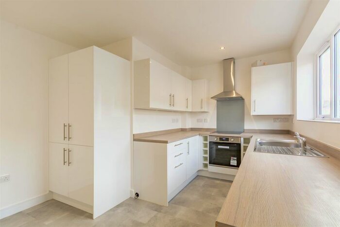 3 Bedroom Detached Bungalow To Rent In Portland Road, Langwith, Mansfield, NG20