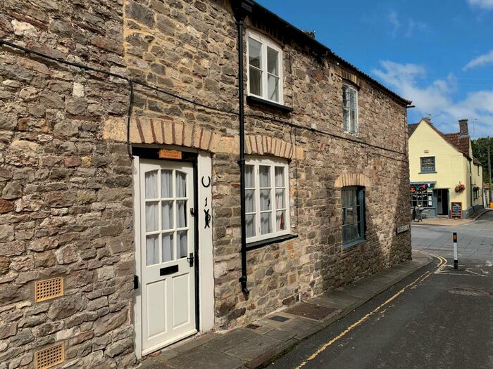 1 Bedroom Cottage To Rent In Horseshoe Lane, Chipping Sodbury, BS37