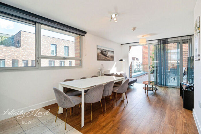 3 Bedroom Apartment To Rent In Nelson Walk, London, E3