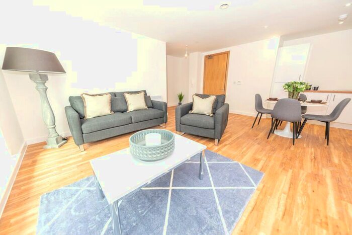 3 Bedroom Flat To Rent In Manchester Waters, Pomona Strand, Old Trafford, M16