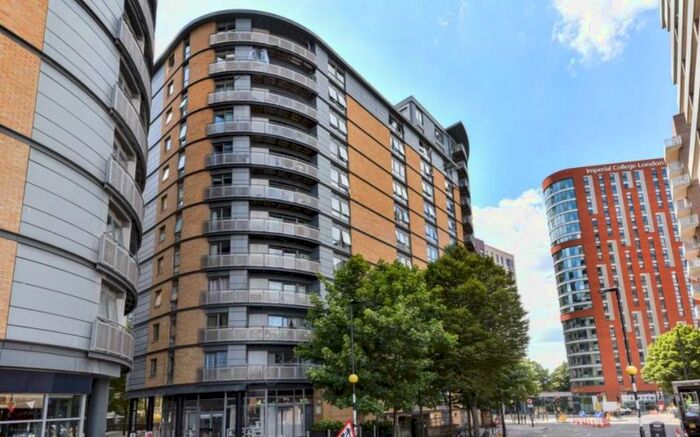 2 Bedroom Flat To Rent In Victoria Road, London, W3