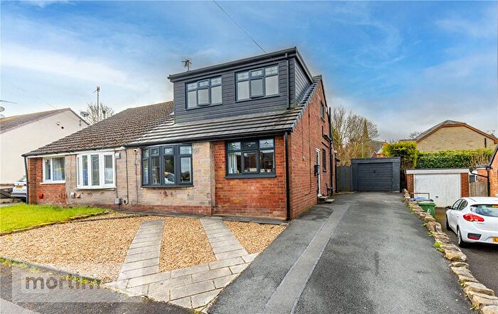 4 Bedroom Semi Detached House For Sale In Shelley Drive, Accrington, Lancashire, BB5