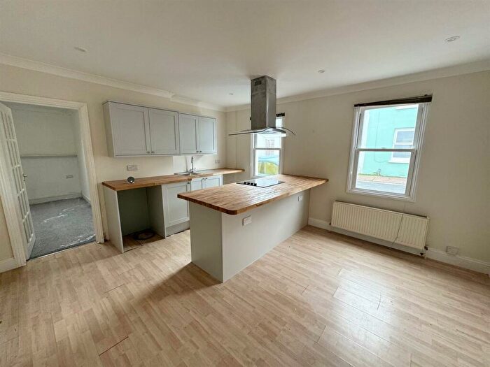1 Bedroom Flat To Rent In Holland Street, Brighton, BN2