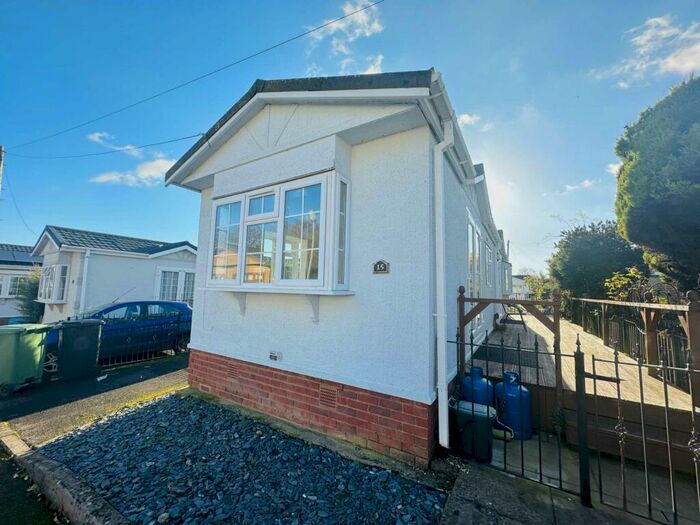 1 Bedroom Park Home For Sale In Swiss Farm Park Homes, Marlow Road, RG9