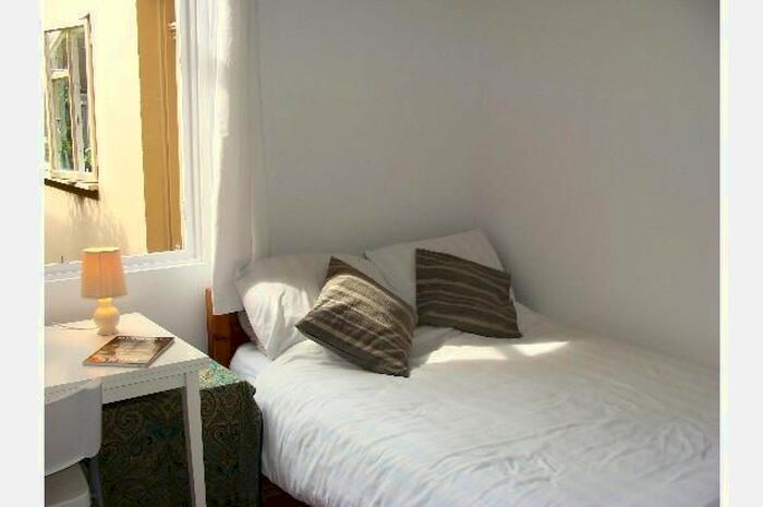 1 Bedroom Flat To Rent In Liddington Road, London, E15