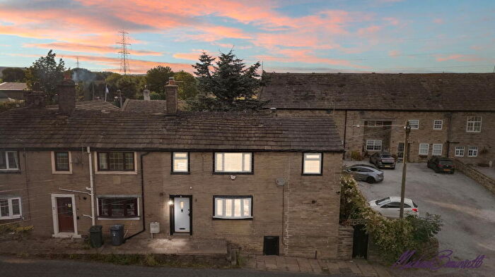 3 Bedroom End Of Terrace House For Sale In Egypt Road, Thornton, Bradford, BD13