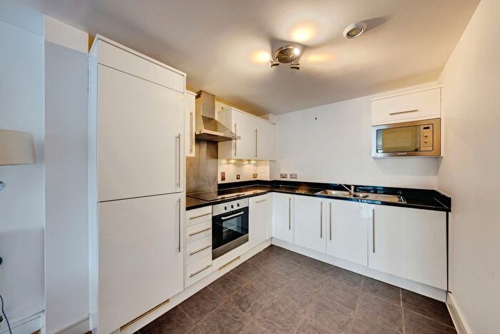 2 Bedroom Flat To Rent In Mercury House, Jude Street, E16