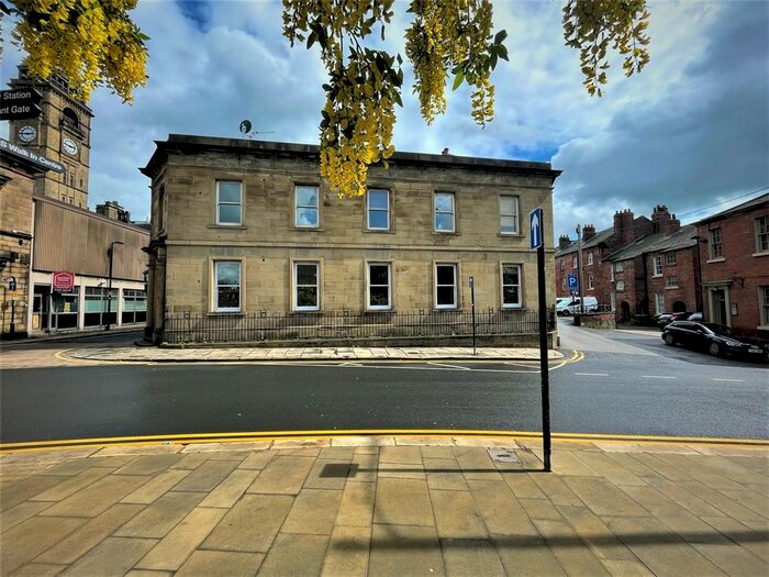 1 Bedroom Flat To Rent In King Street, Wakefield, West Yorkshire, WF1