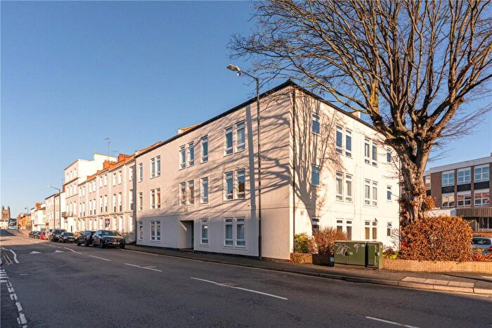 2 Bedroom Apartment For Sale In Brunswick Street, Leamington Spa, Warwickshire, CV31