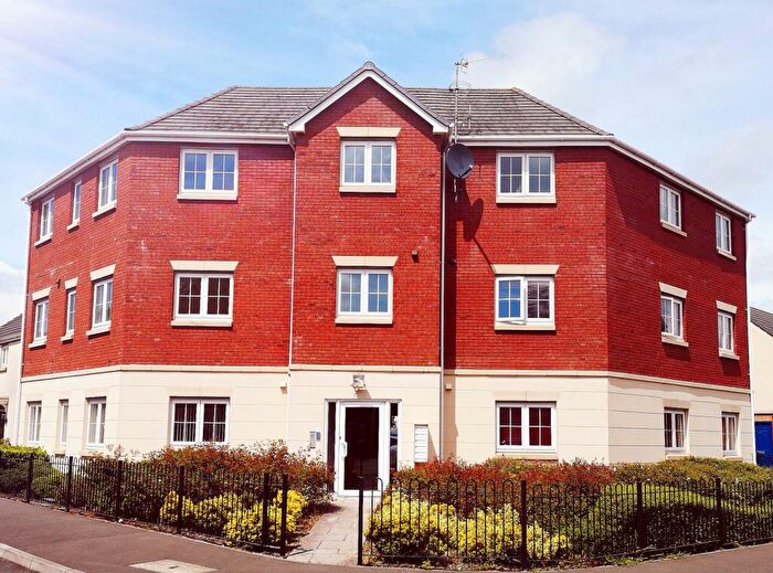 2 Bedroom Flat To Rent In Six Mills Avenue, Gorseinon, Swansea, SA4