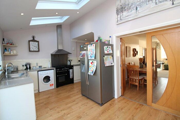 3 Bedroom End Of Terrace House For Sale In Middle Road, Bristol, BS15
