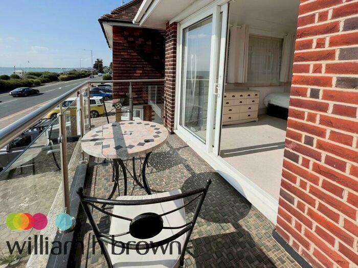 5 Bedroom Detached House To Rent In Chalkwell Esplanade, Westcliff-On-Sea, SS0