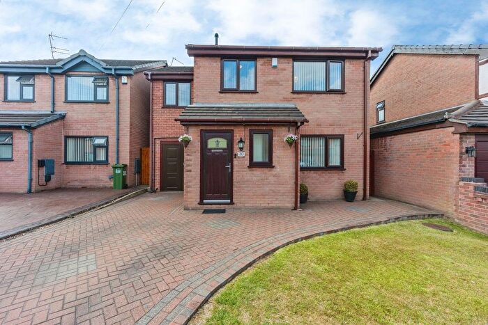 5 Bedroom Detached House For Sale In Redwood Drive, Audenshaw, Manchester, M34