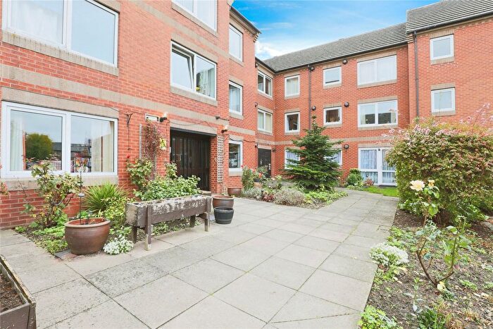 1 Bedroom Flat For Sale In Homesmith House, Off High Street, WR11