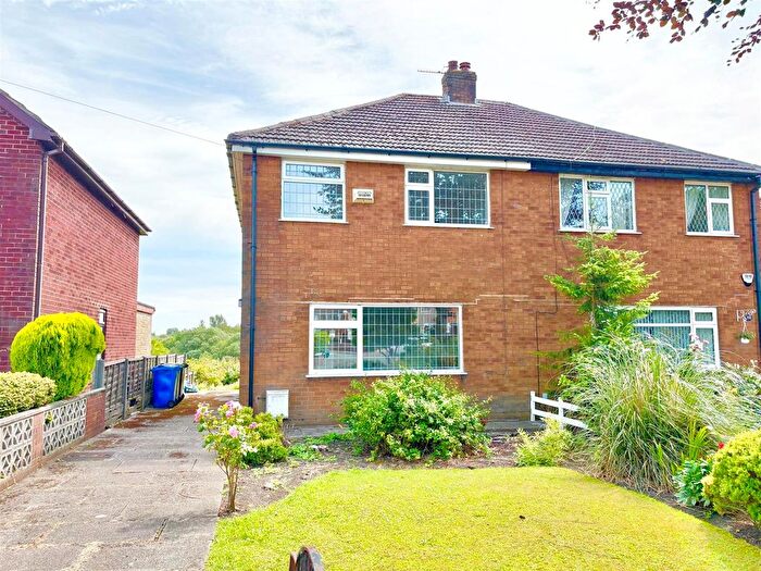 3 Bedroom Semi Detached House For Sale In Westleigh Lane, Leigh, WN7