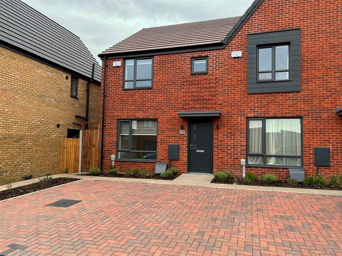 3 Bedroom Semi-Detached House To Rent In Crystal Crescent, Malvern, WR14