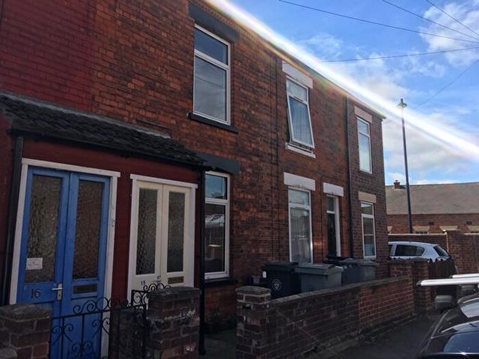 2 Bedroom House To Rent In Launder Terrace, Grantham, NG31
