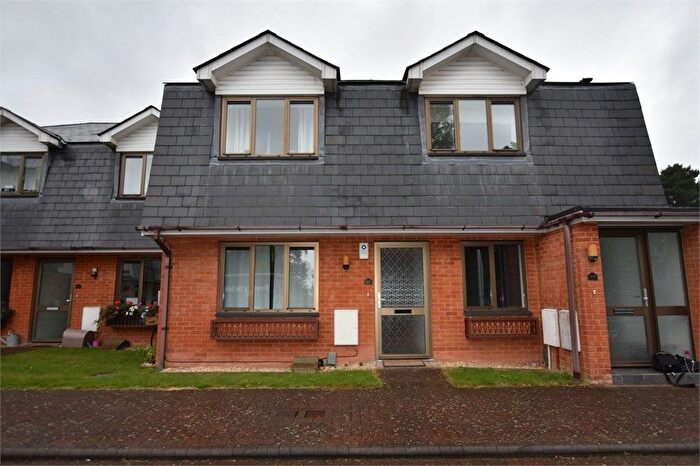 2 Bedroom Maisonette To Rent In Braeside, Binfield, Bracknell, RG12