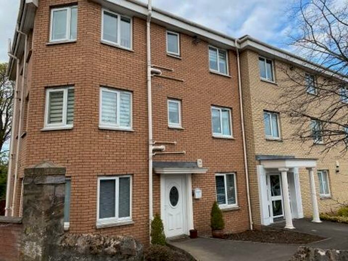2 Bedroom Flat To Rent In Townhead Gardens, Kilmarnock, KA3