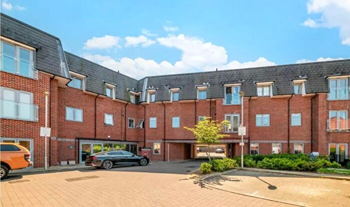 2 Bedroom Flat To Rent In Scotts Road Bromley, BR1