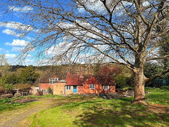 4 Bedroom Detached House For Sale In Tidebrook, Wadhurst, East Sussex, TN5