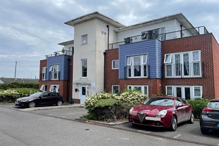 2 Bedroom Flat To Rent In Alexander Square, Eastleigh, SO50