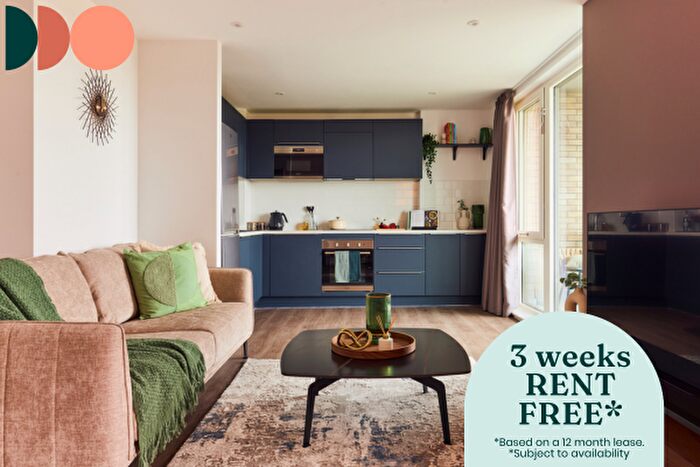 1 Bedroom Apartment To Rent In Avebury Boulevard, Milton Keynes, Buckinghamshire, MK9