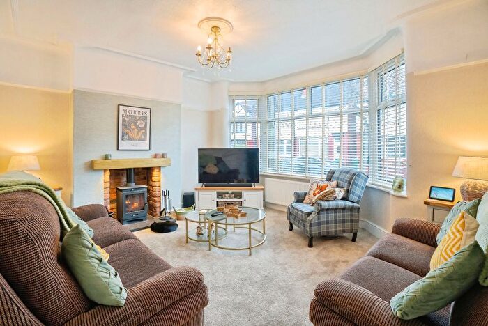 6 Bedroom Semi Detached House For Sale In Whitham Avenue, Liverpool, L23