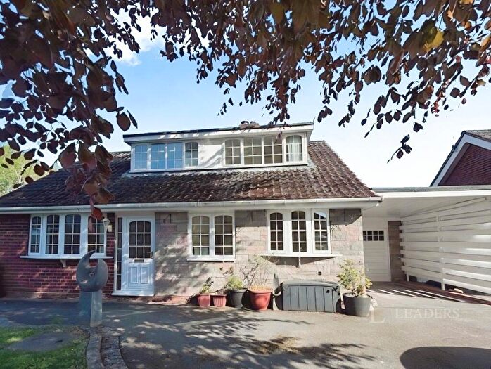 House To Rent In Pine Walk, Stourbridge, West Midlands, DY9