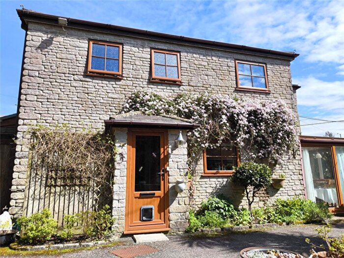4 Bedroom Detached House For Sale In East Hill, Blackwater, Truro, Cornwall, TR4