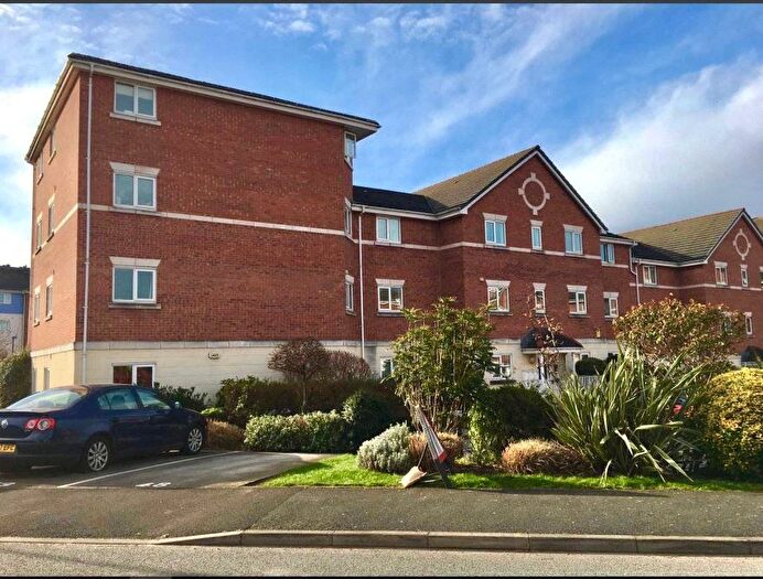 2 Bedroom Flat For Sale In Old Coach Road, Runcorn, Cheshire, WA7