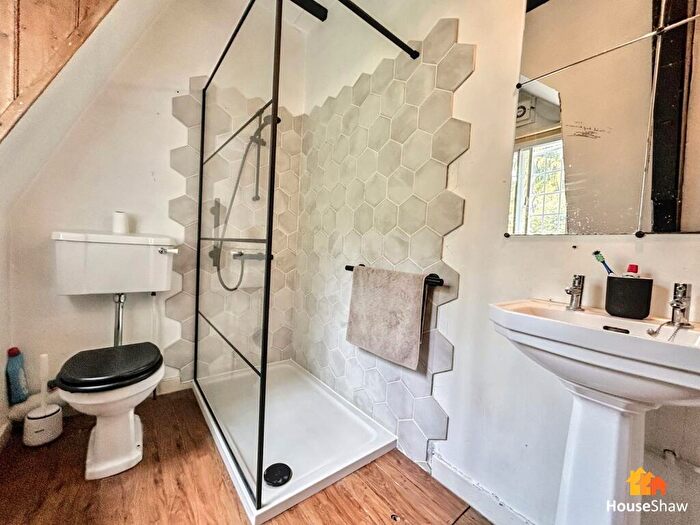 3 Bedroom End Of Terrace House For Sale In Church Street, Chesham, HP5