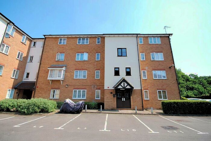 Studio To Rent In Laurel Court, Vicars Bridge Close, Wembley, Middlesex, HA0