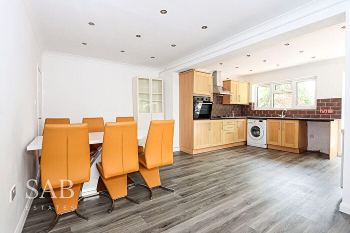 3 Bedroom Semi-Detached House To Rent In Collingwood Road, Uxbridge, UB8