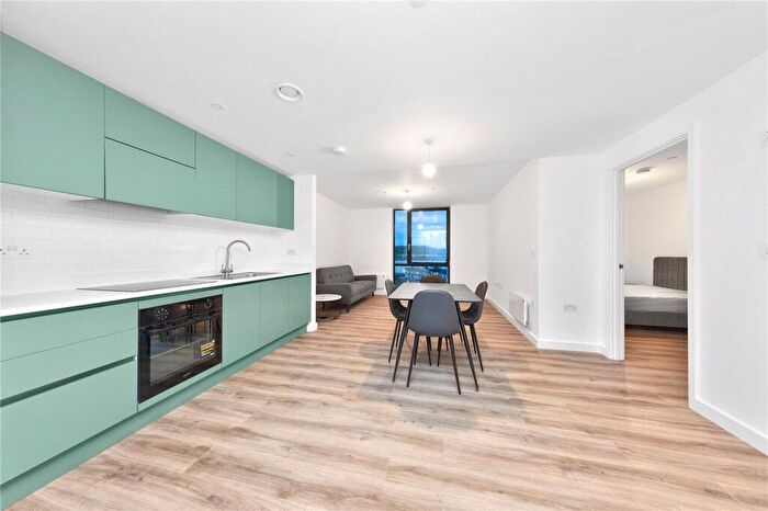 1 Bedroom Apartment To Rent In Viva Court, Kimpton Road, Luton, LU2