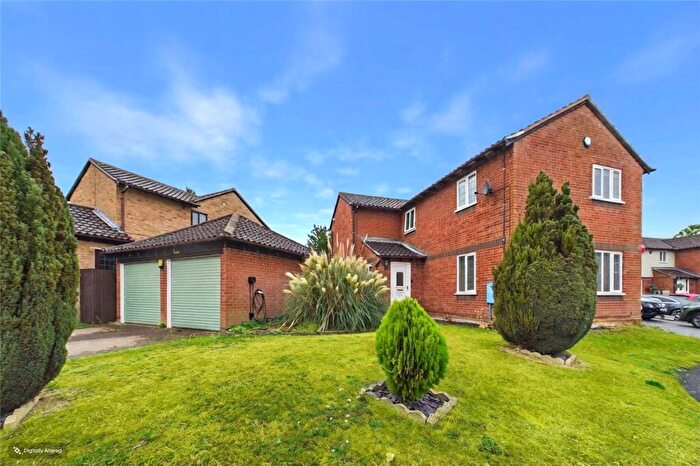 4 Bedroom Detached House For Sale In Provence Court, St Giles Park, Northampton, Northamptonshire, NN5