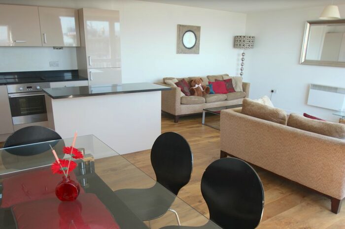 4 Bedroom Flat To Rent In Park Lodge Avenue, UB7