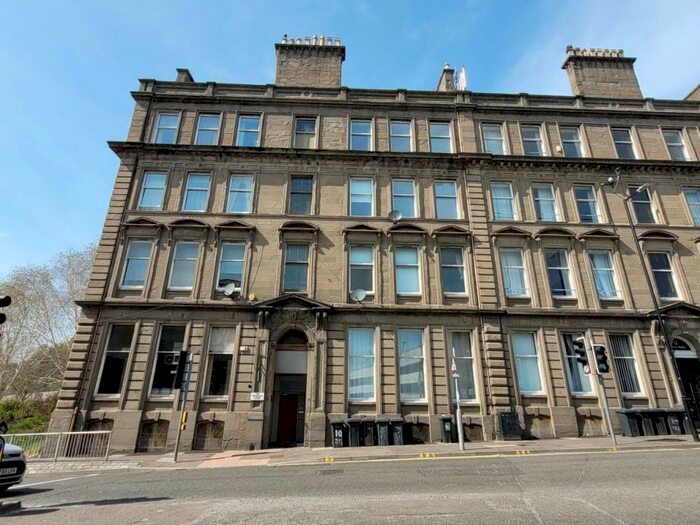 4 Bedroom Flat To Rent In / Victoria Chambers, Victoria Road, DD1