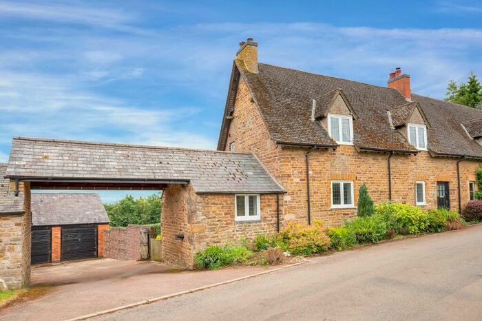 3 Bedroom Character Property To Rent In Main Street, Cold Overton, Oakham, LE15