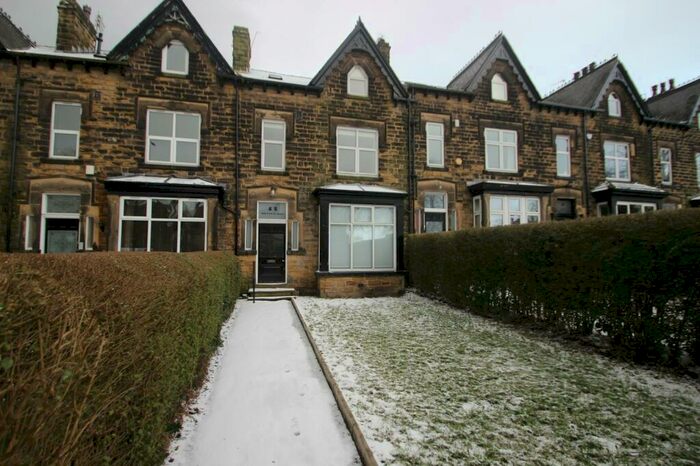 5 Bedroom House To Rent In Street Lane, Leeds, West Yorkshire, Uk, LS8
