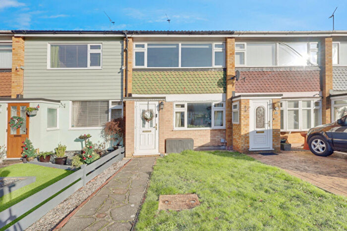 2 Bedroom Terraced House For Sale In The Finches, Benfleet, SS7