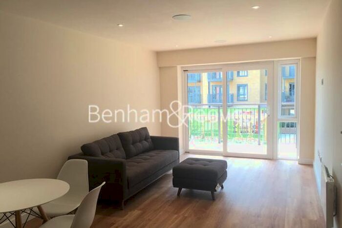 1 Bedroom Flat To Rent In Boulevard Drive, Colindale, NW9