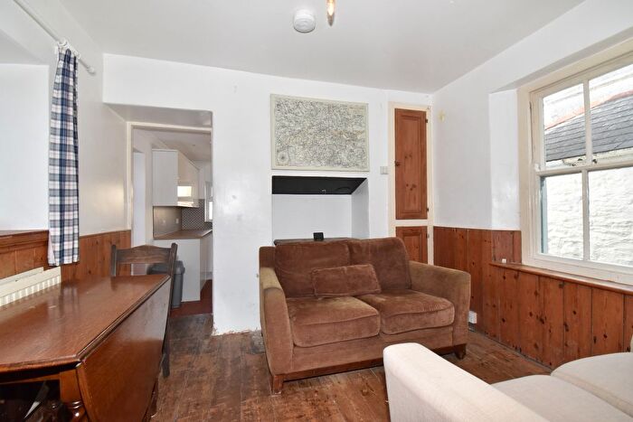 6 Bedroom End Of Terrace House To Rent In Budock Terrace, Falmouth, TR11