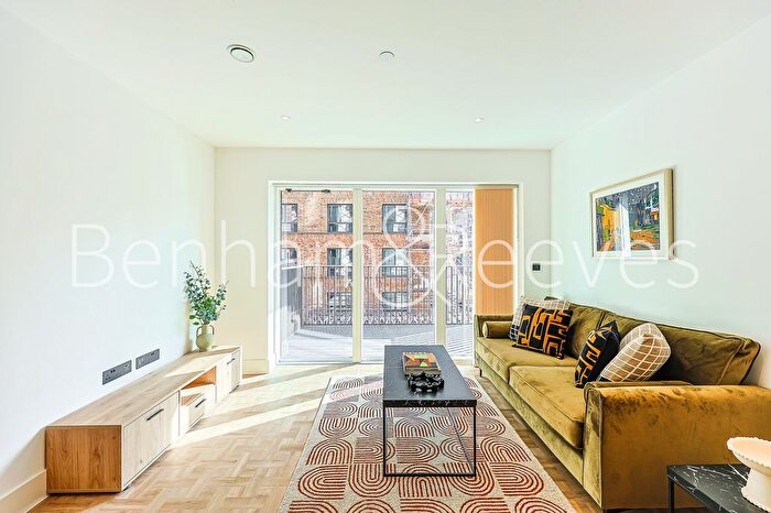 1 Bedroom Flat To Rent In Danvers Avenue, Imperial Wharf, SW11